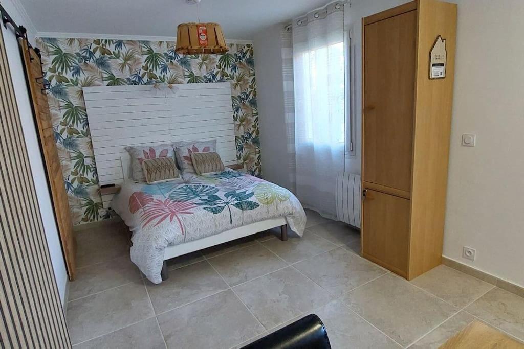 Gite De L'Olivier, Classe, Climatise, Jardin Avec Parking Gratuit Devant Le Logement Et A 5 Minutes Du Centre-Ville A Pied LʼIsle-sur-la-Sorgue Εξωτερικό φωτογραφία