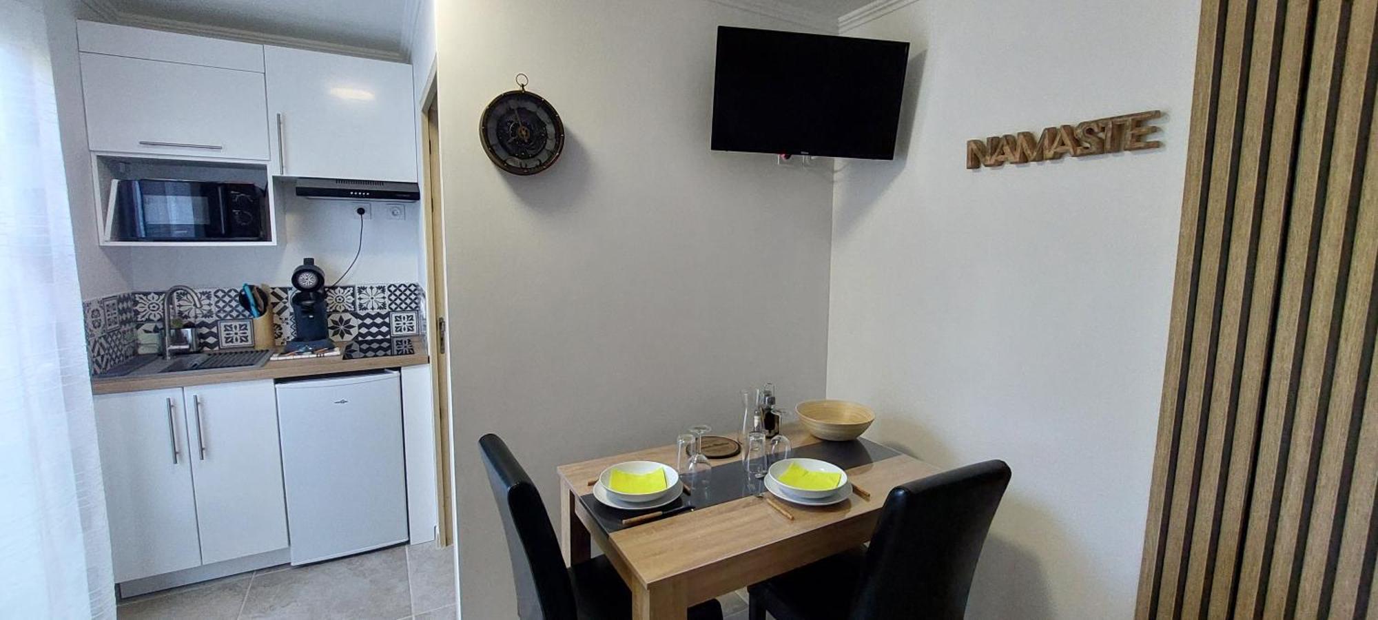 Gite De L'Olivier, Classe, Climatise, Jardin Avec Parking Gratuit Devant Le Logement Et A 5 Minutes Du Centre-Ville A Pied LʼIsle-sur-la-Sorgue Εξωτερικό φωτογραφία